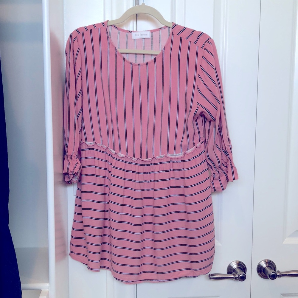 Womens blouse sz M. Brand Ces Femme.
